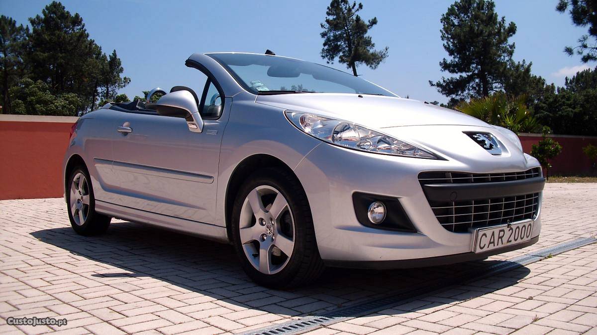 Peugeot 207 CC 1.6 HDi SE200 Março/12 - à venda -