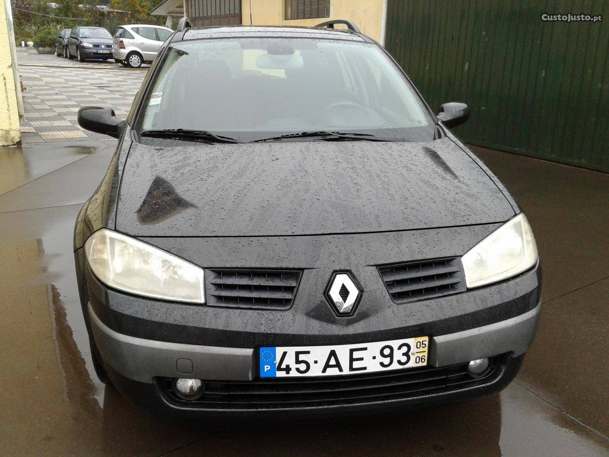 Renault Mégane 1.5 dci Junho/05 - à venda - Ligeiros