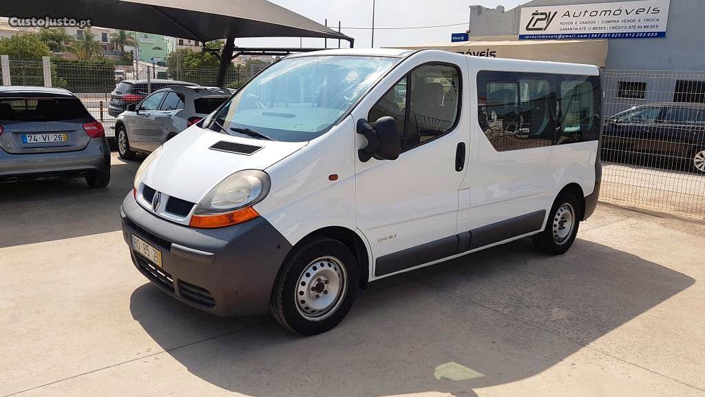 Renault Trafic 1.9 DCI 9L Dezembro/04 - à venda -