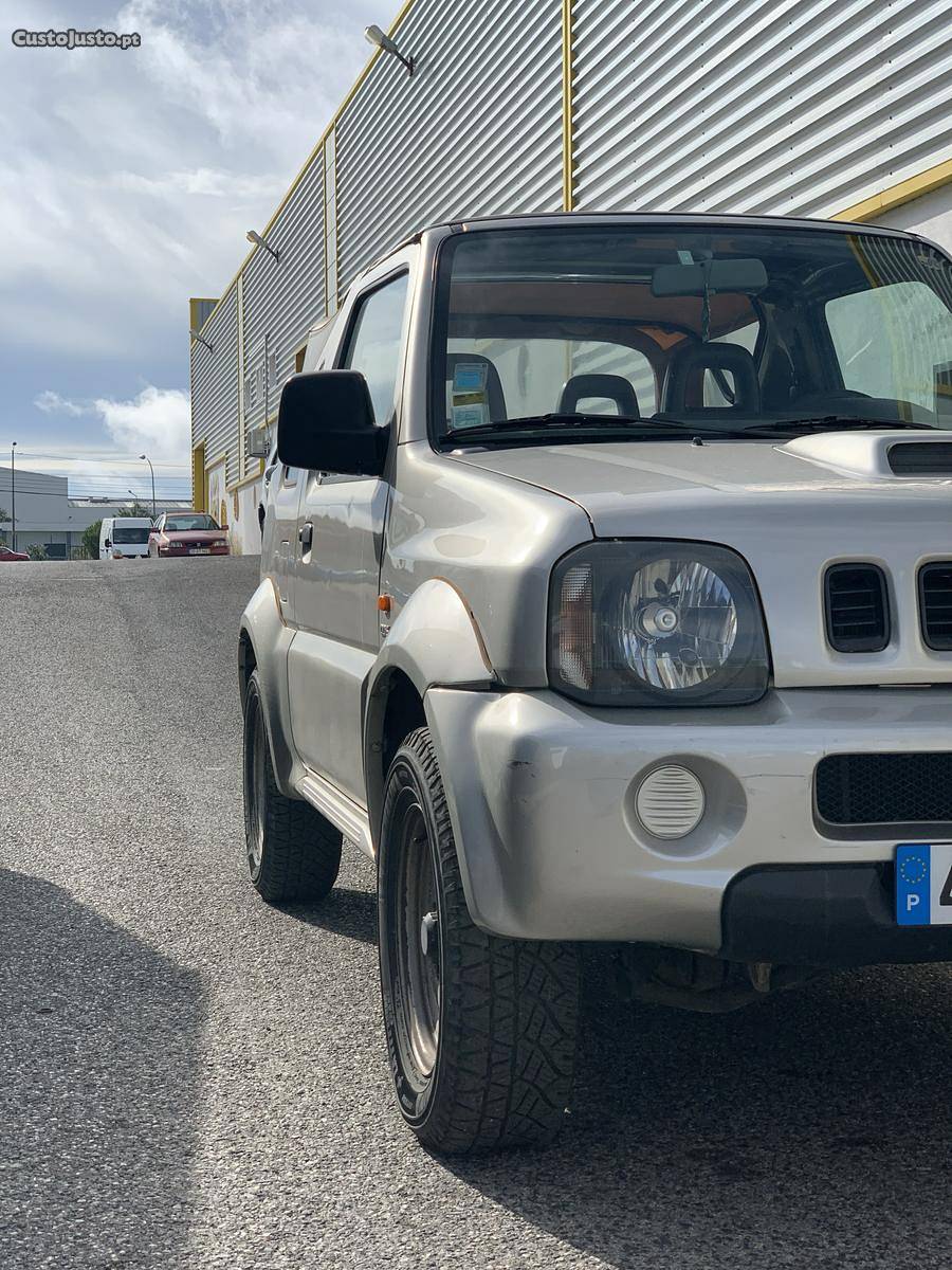 Suzuki Jimny 5m/t Maio/04 - à venda - Descapotável /