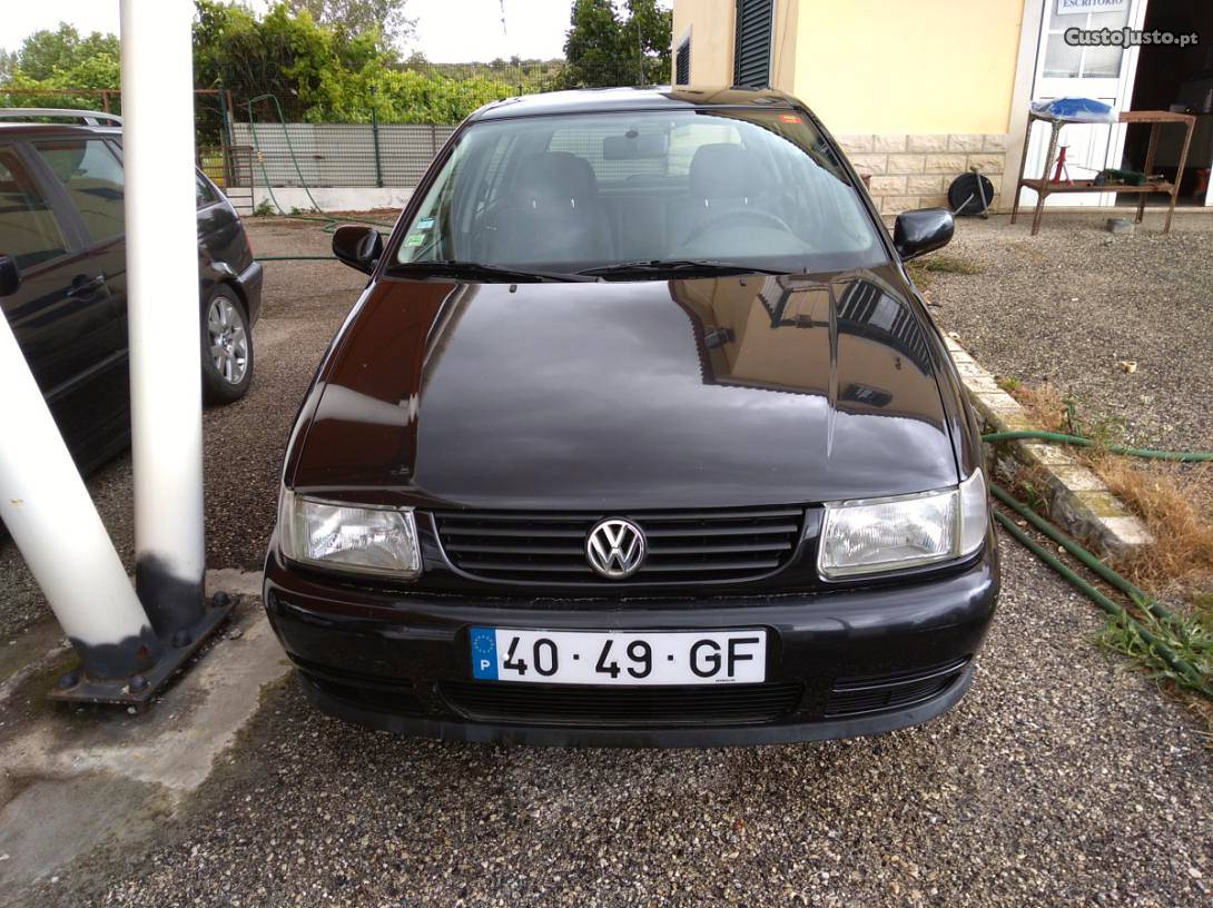 VW Polo 5portas Março/96 - à venda - Ligeiros Passageiros,