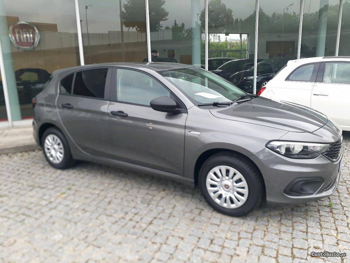 Fiat Tipo 5 LUGARES - diesel Junho/19 - à venda - Ligeiros