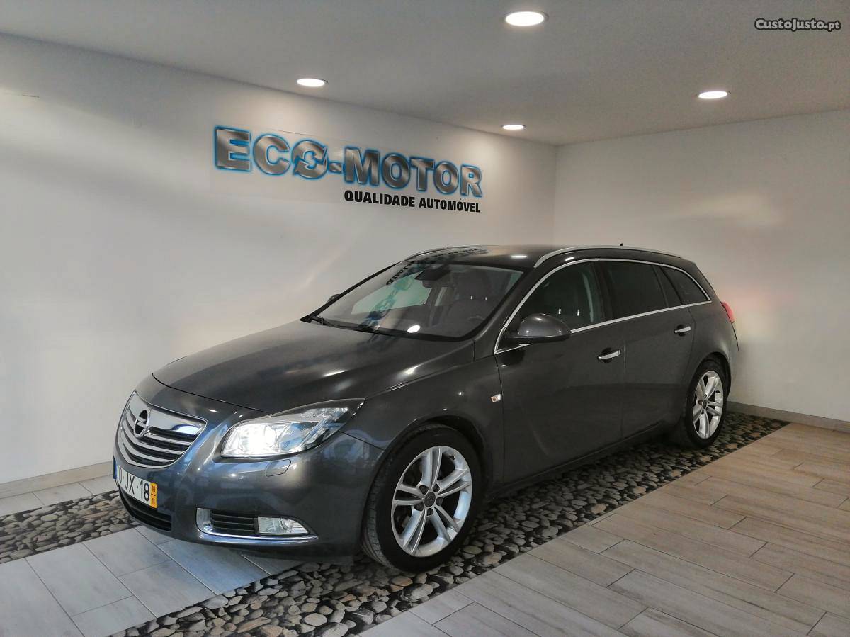 Opel Insignia ST 2.0CDTi Cosmo Novembro/10 - à venda -