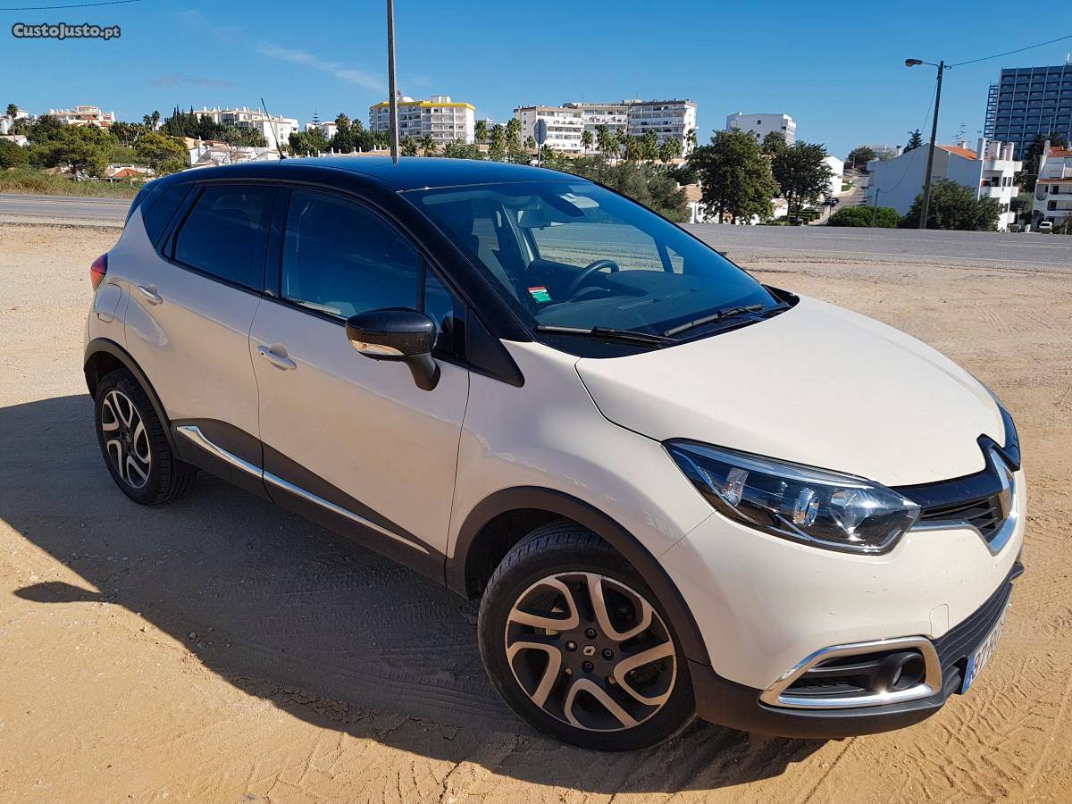 Renault Captur 1.5 DCi Exclusive Julho/16 - à venda -