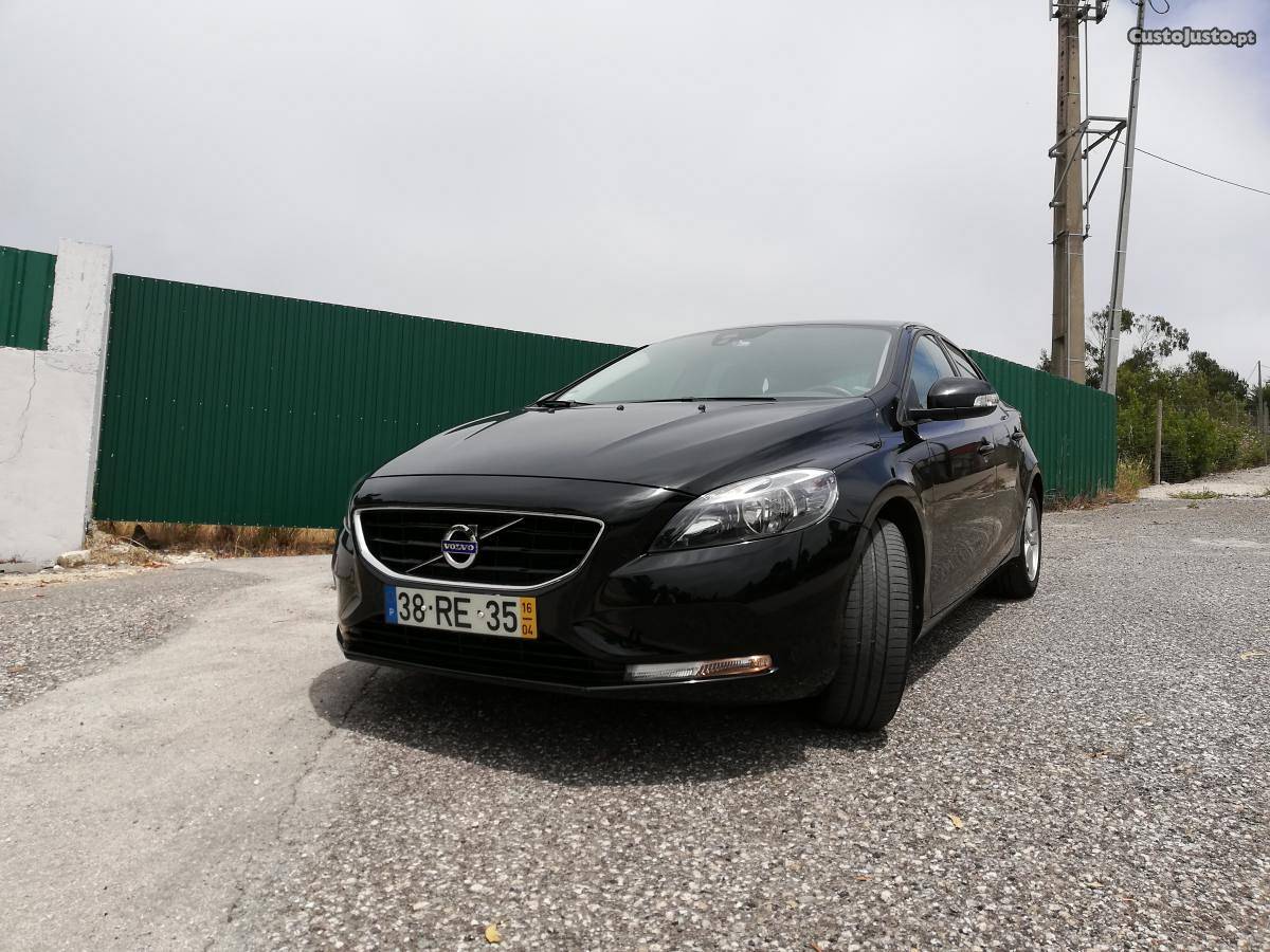 Volvo V40 Dcv Kinetic Eco Abril/16 - à venda -