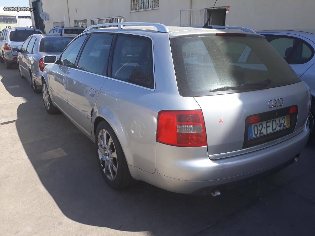 Audi A6 A6 2.5 tdi 4x4 aut Dezembro/03 - à venda - Ligeiros