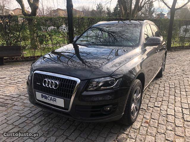 Audi Q5 2.0 TDIQuattro 170Cv Novembro/10 - à venda -