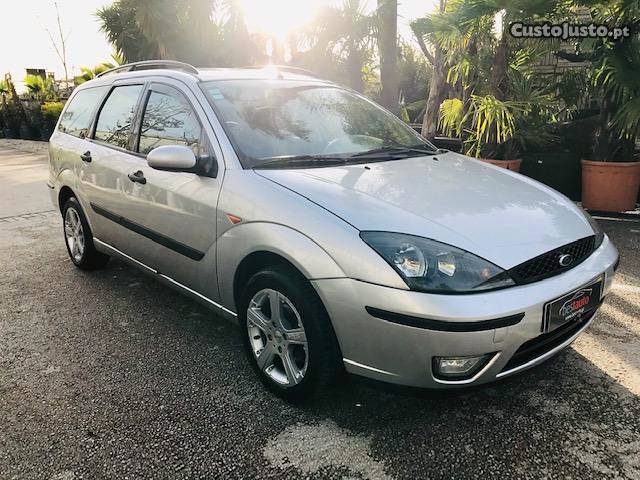 Ford Focus SW 1.8 TDdi Sport Dezembro/02 - à venda -