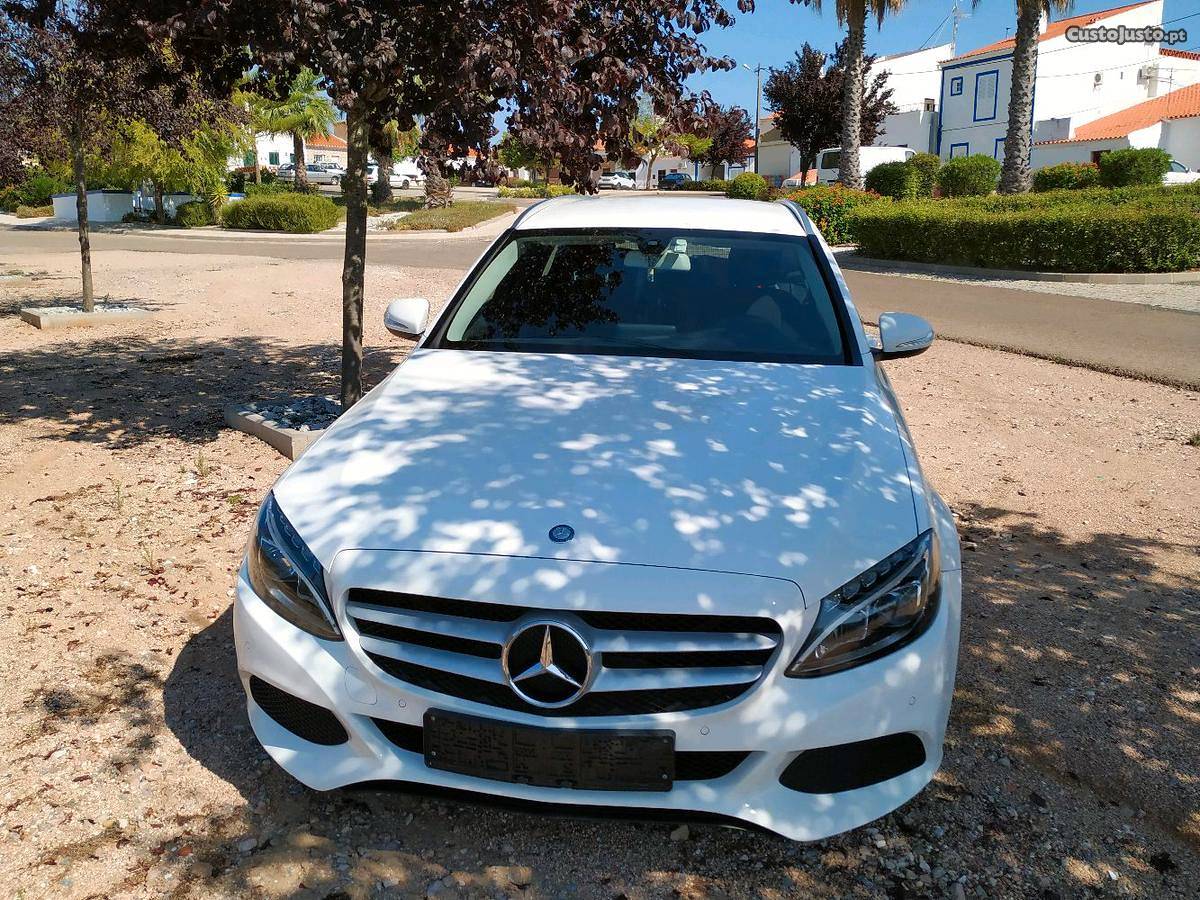 Mercedes-Benz C 220 Bluetec Abril/15 - à venda - Ligeiros