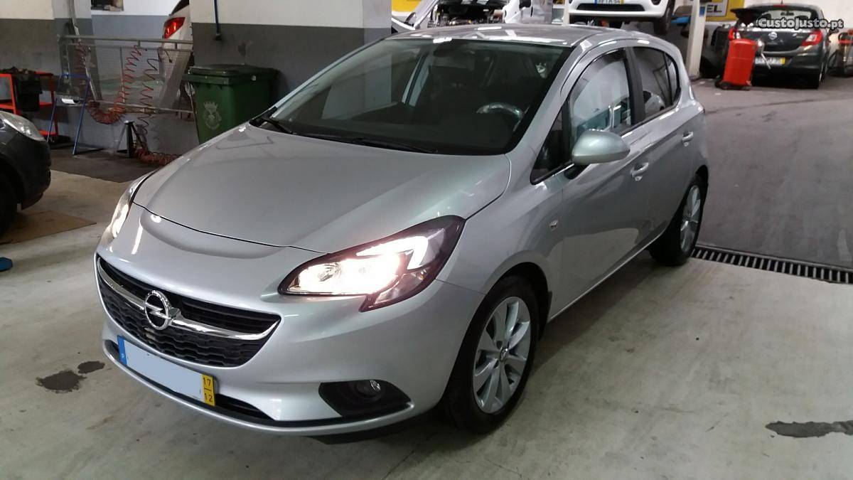 Opel Corsa E 1.2 Gasolina Dezembro/17 - à venda - Ligeiros