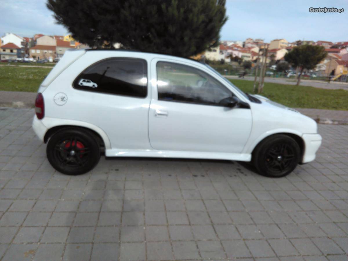 Opel Corsa b 1.7d Maio/96 - à venda - Comerciais / Van,