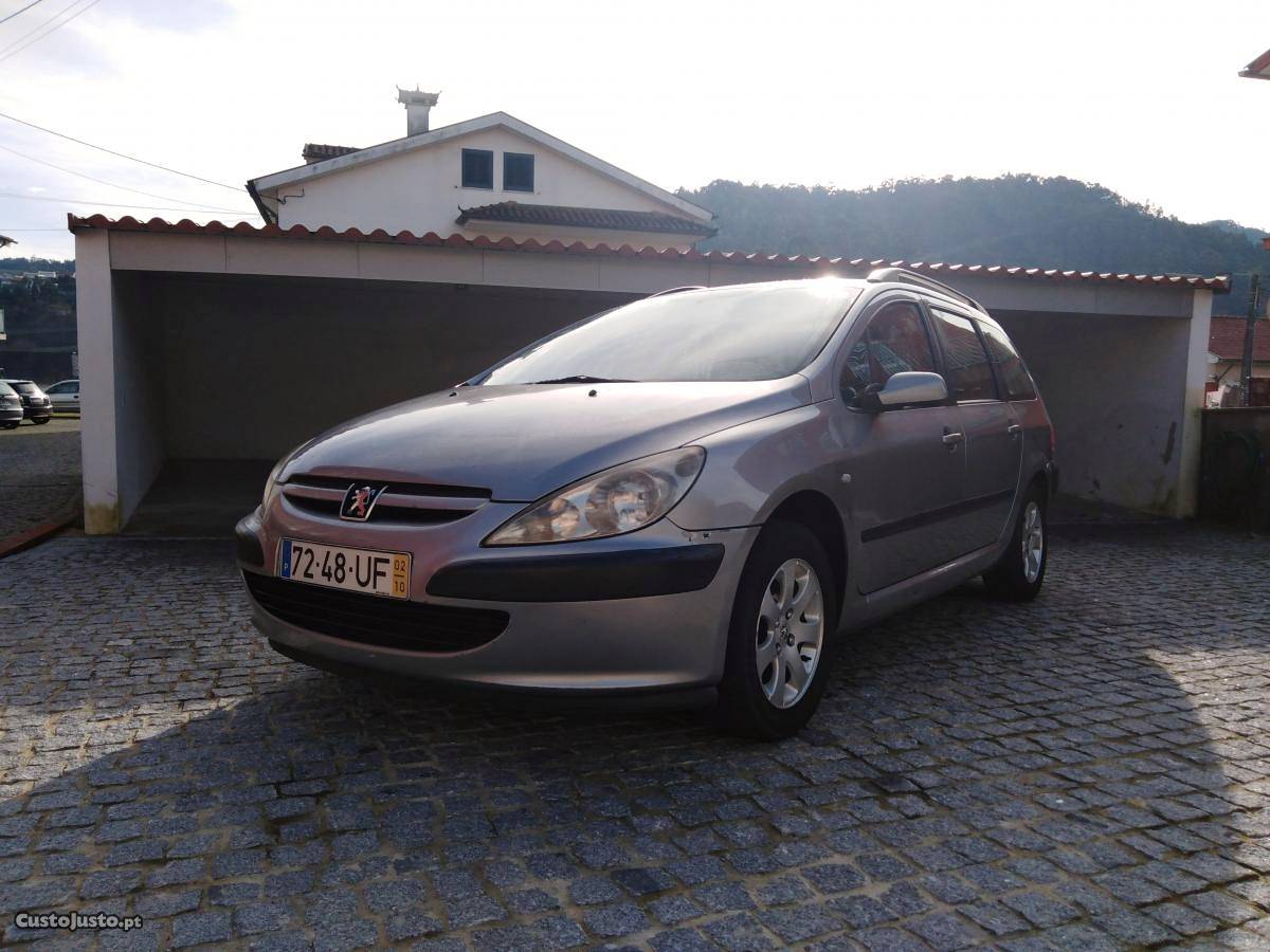 Peugeot  gasolina Novembro/02 - à venda - Ligeiros