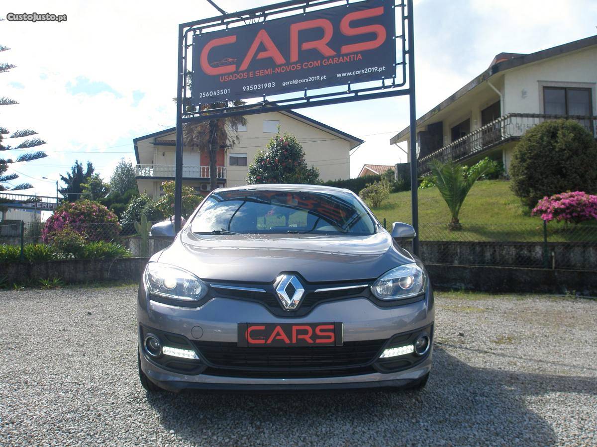 Renault Mégane 1.5 DCI GPS Maio/14 - à venda - Ligeiros