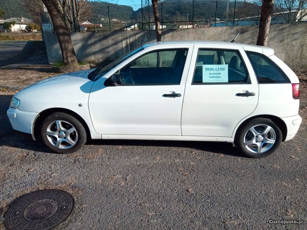 Seat Ibiza 1.9 SDI Fevereiro/01 - à venda - Ligeiros