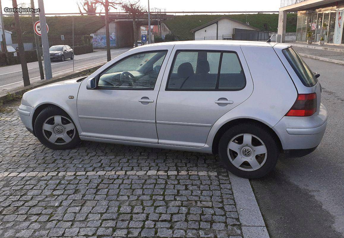 VW Golf IV Abril/98 - à venda - Ligeiros Passageiros, Porto