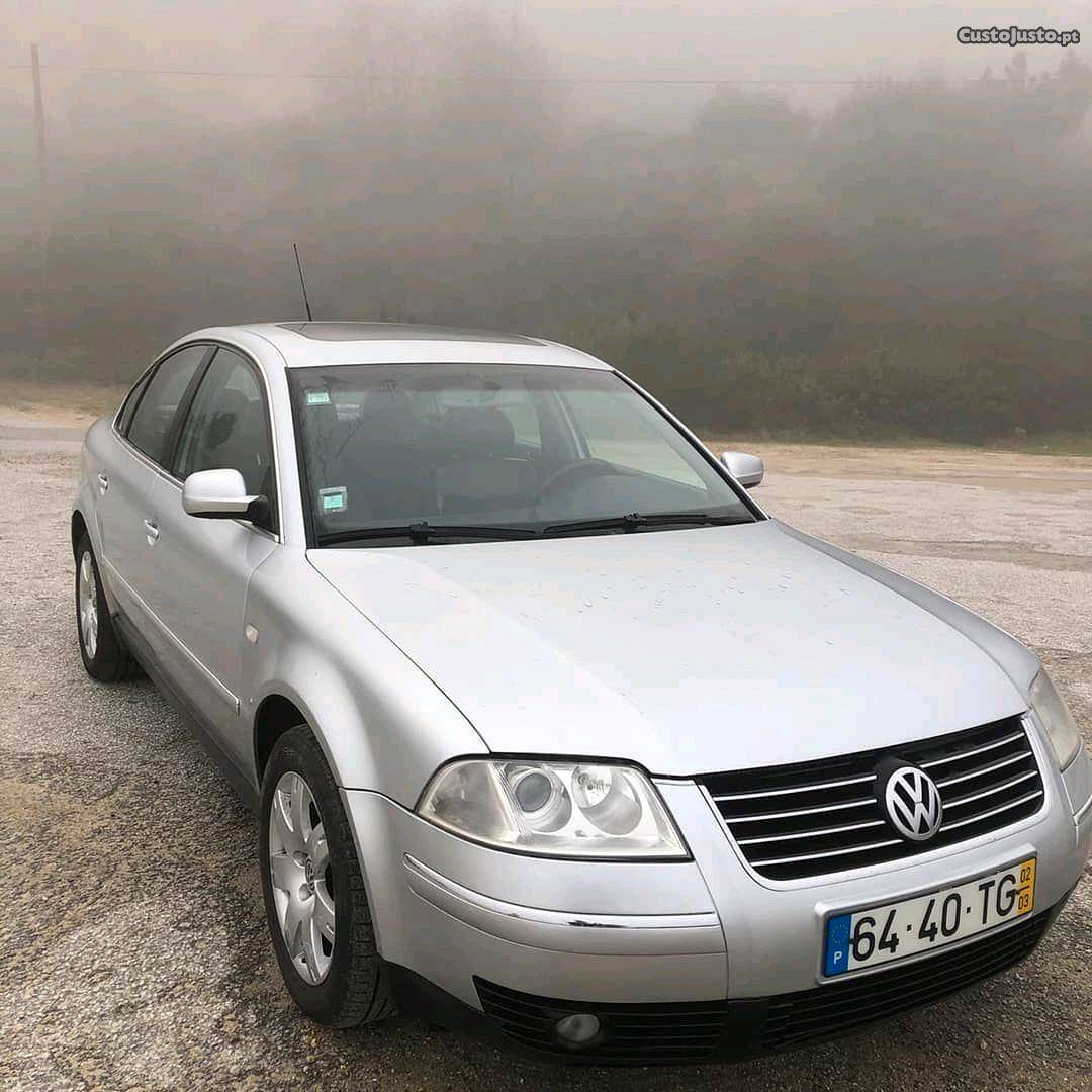 VW Passat AVF Março/02 - à venda - Ligeiros Passageiros,