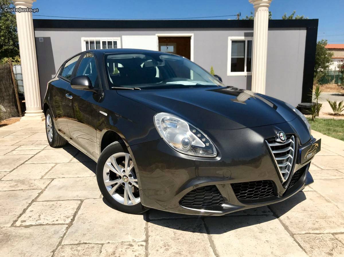 Alfa Romeo Giulietta 1.6 JTDM Novembro/11 - à venda -