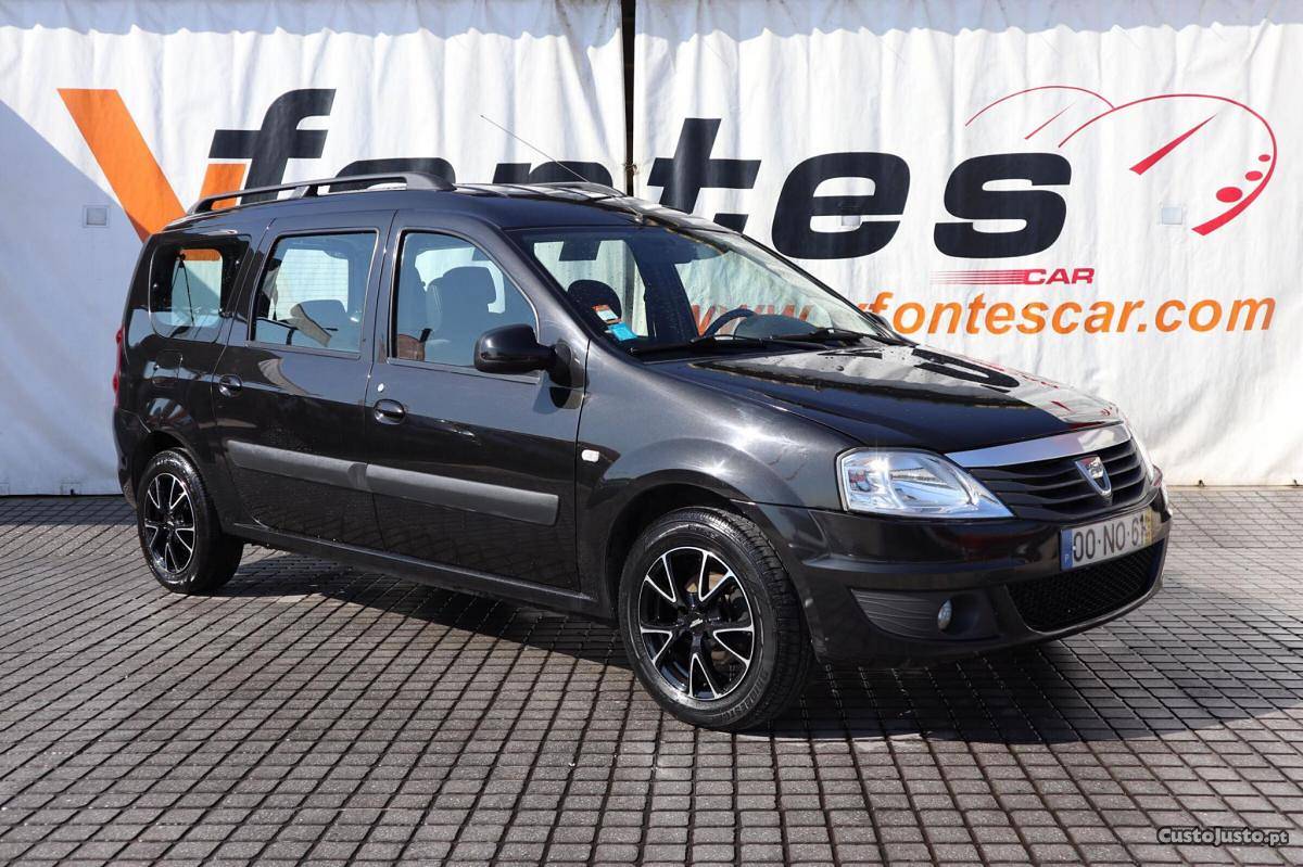 Dacia Logan 7 Lugares 1.5 dci Março/13 - à venda -