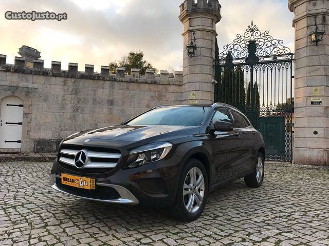 Mercedes-Benz GLA 220 CDI Automatico Janeiro/15 - à venda -