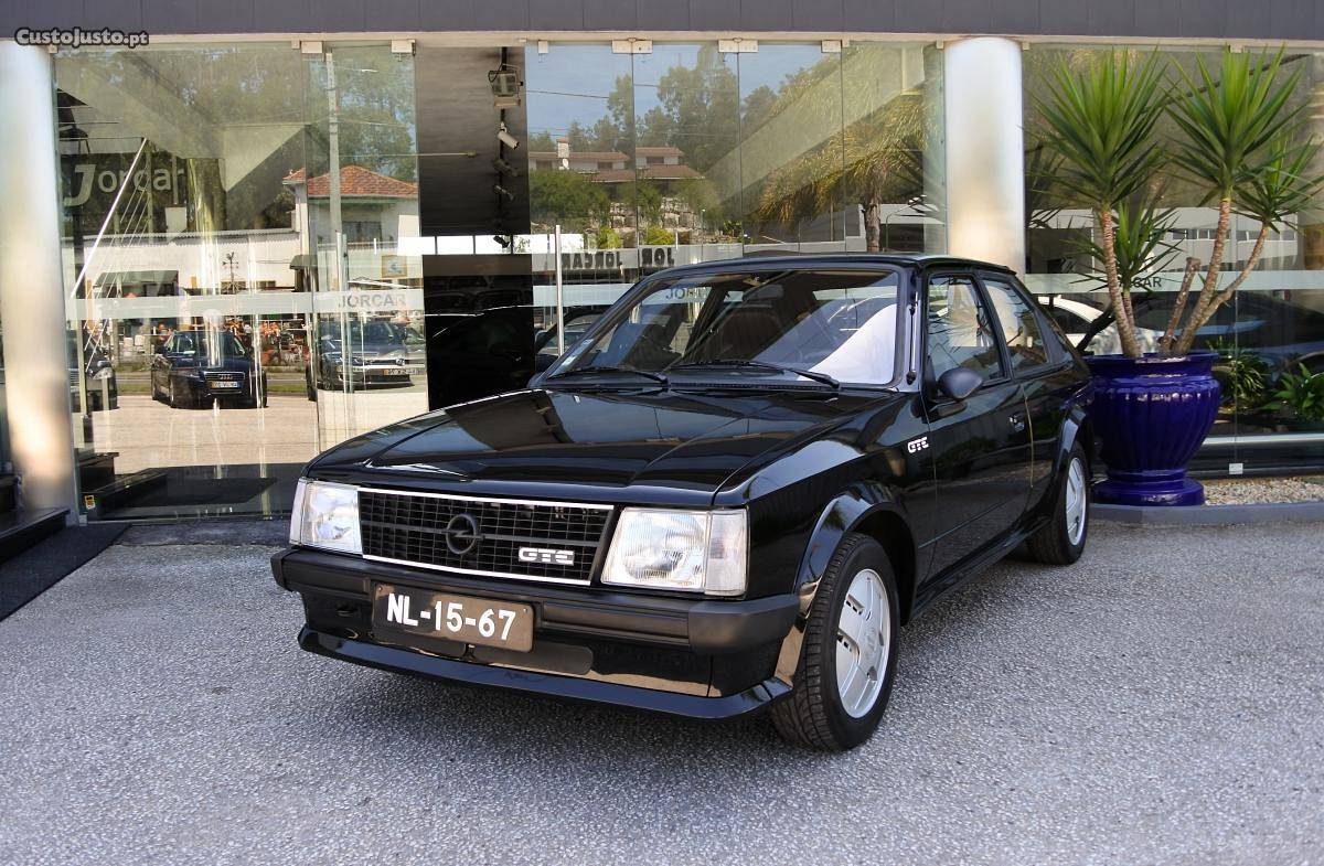 Opel Kadett GTE Fevereiro/80 - à venda - Descapotável /