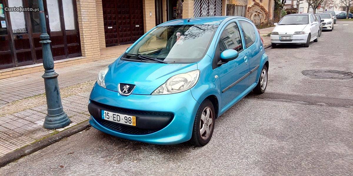 Peugeot 107 hatchback Julho/07 - à venda - Ligeiros