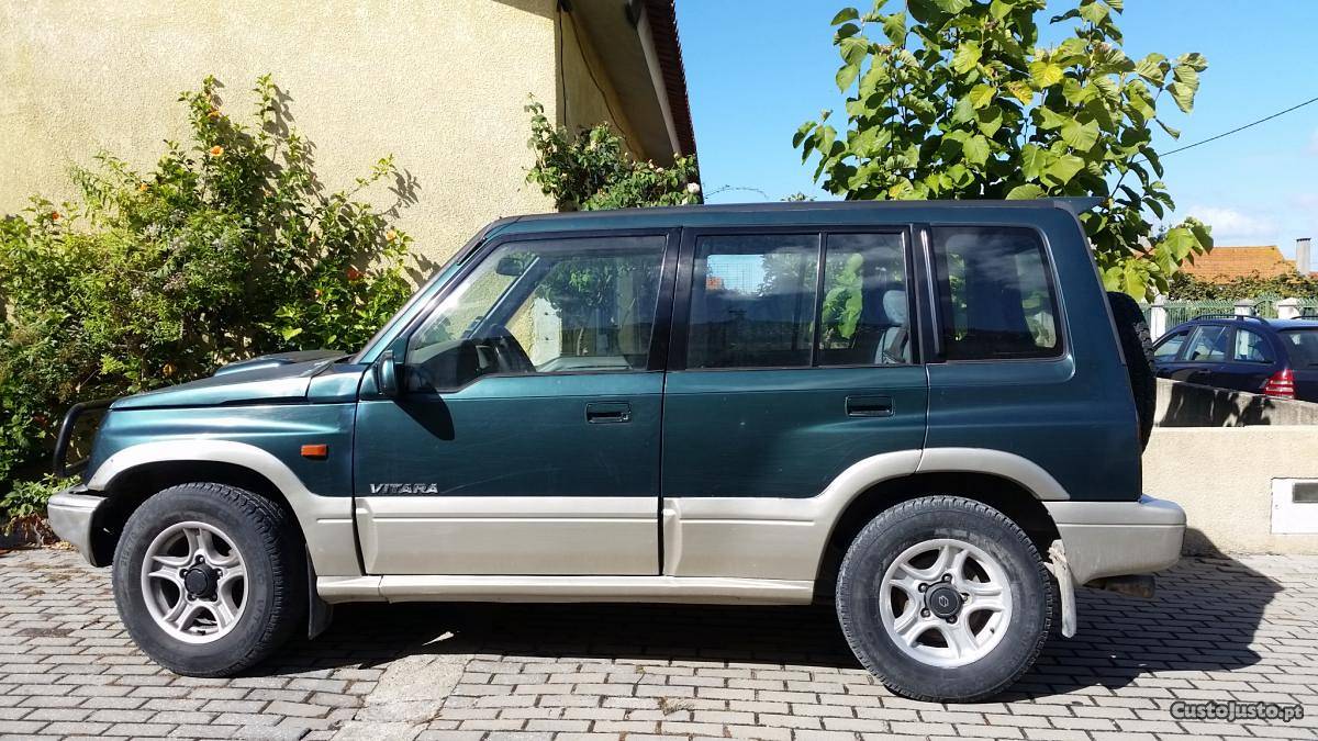 Suzuki Grand Vitara 1.9 TD Intercooler Dezembro/99 - à