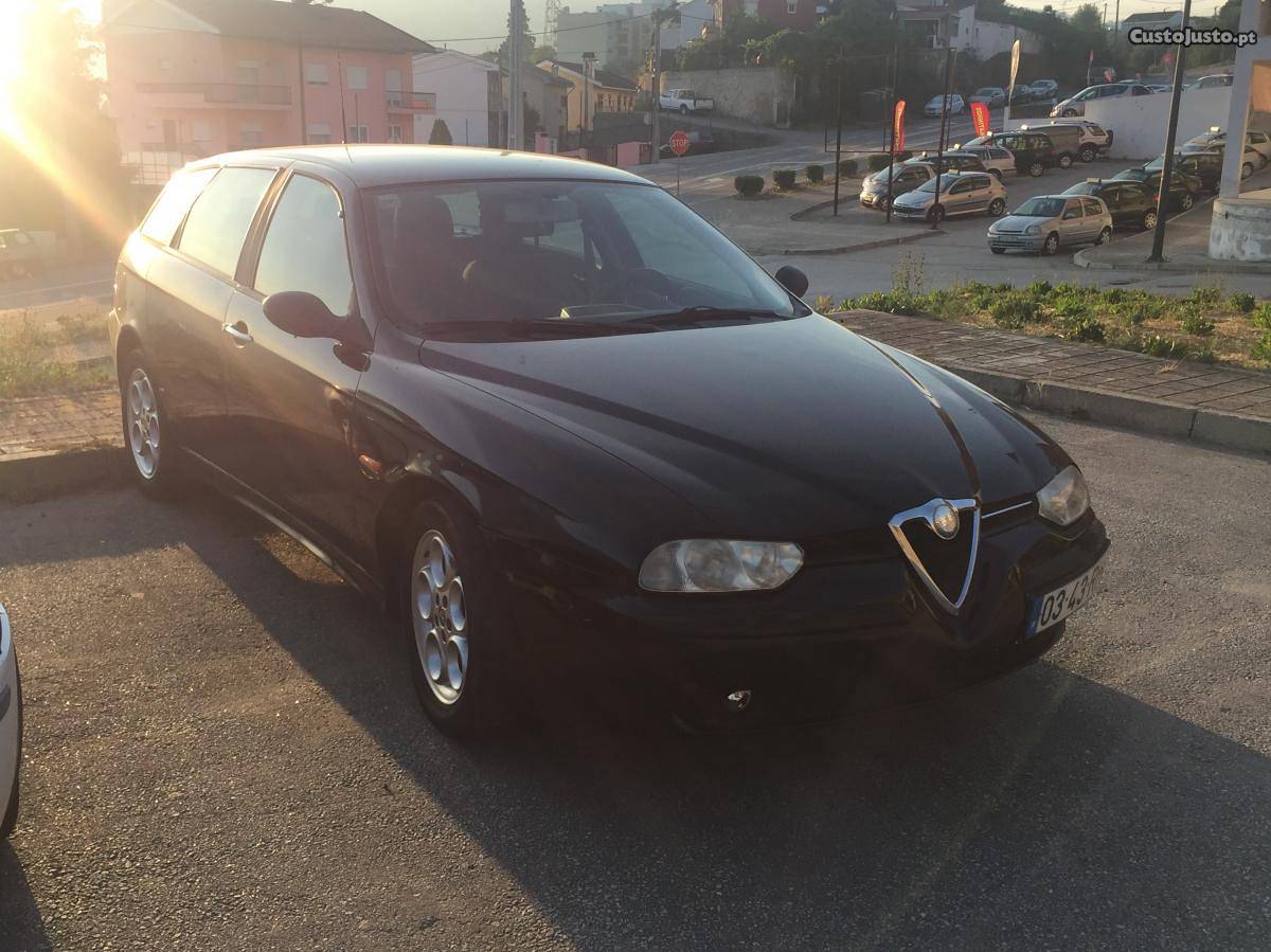 Alfa Romeo 156 Carrinha Dezembro/01 - à venda - Ligeiros