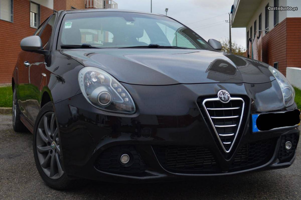 Alfa Romeo Giulietta Veloce Janeiro/14 - à venda - Ligeiros