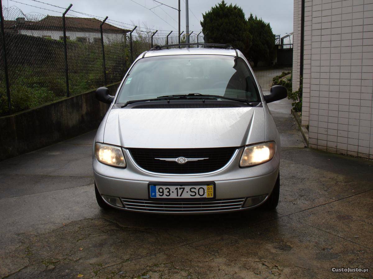 Chrysler Grand Voyager LX 2.5 CRD 7 Lug. Maio/01 - à venda