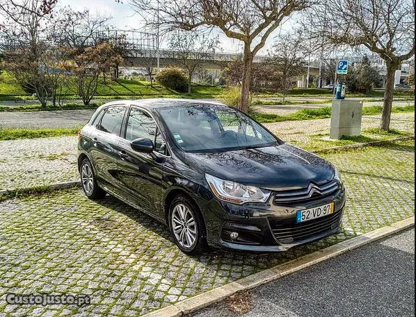 Citroën C4 passageiros Março/14 - à venda - Ligeiros