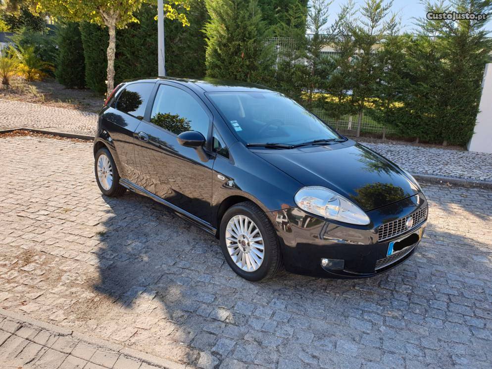 Fiat Grande Punto 1.3 M-JET90cv SPORT Dezembro/09 - à venda