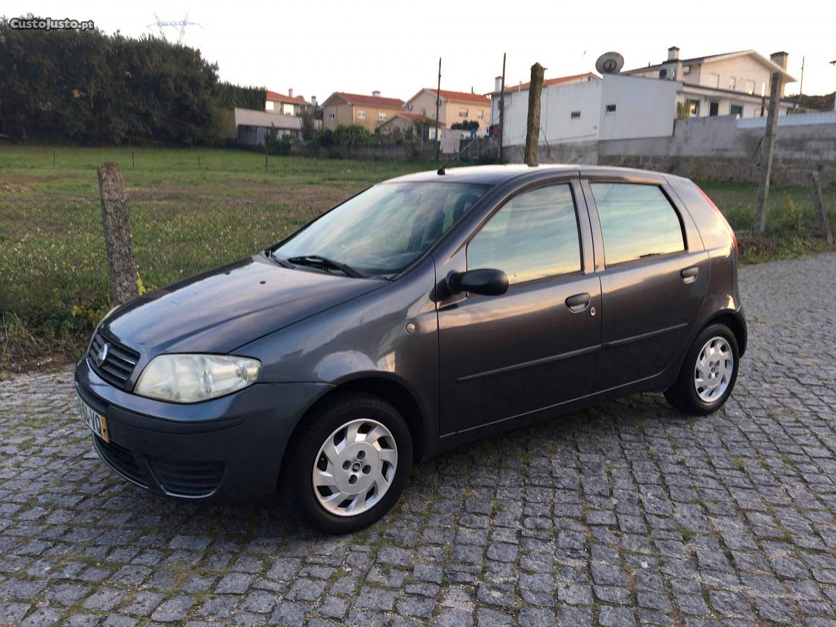 Fiat Punto 1.2 Gasolina Outubro/03 - à venda - Ligeiros