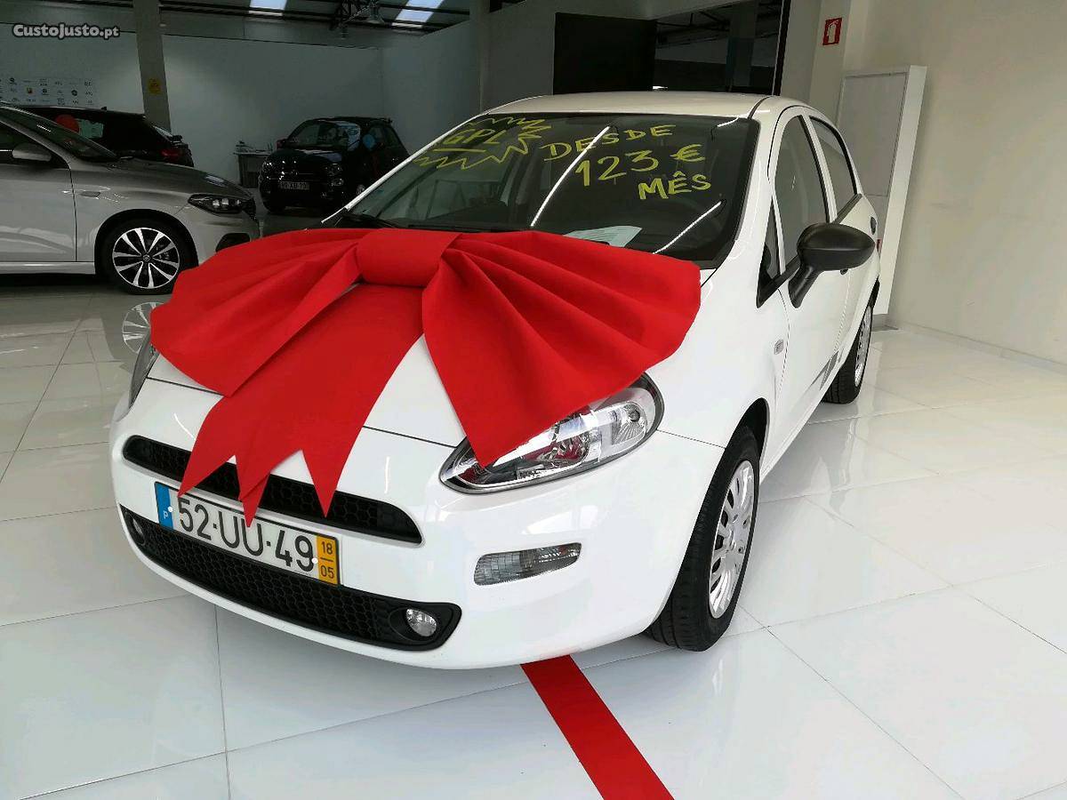 Fiat Punto 1.2 S&S Maio/18 - à venda - Ligeiros