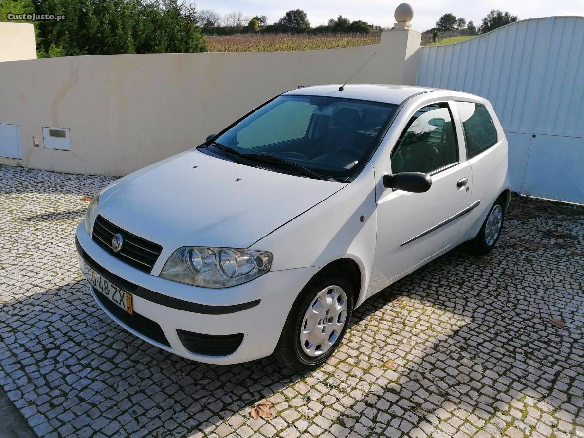 Fiat Punto Van 1.3 JTD Maio/05 - à venda - Comerciais /