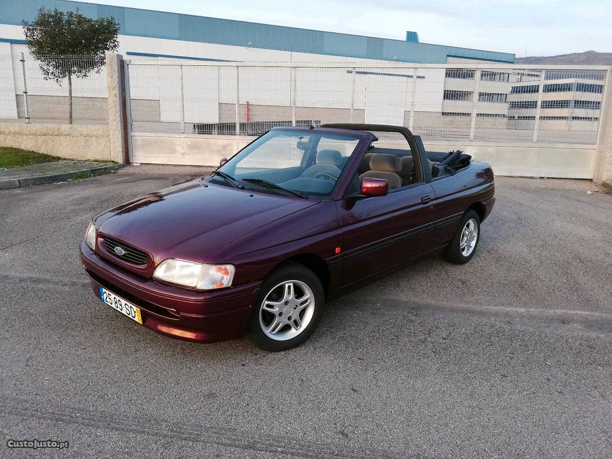 Ford Escort Cabrio Novembro/93 - à venda - Descapotável /