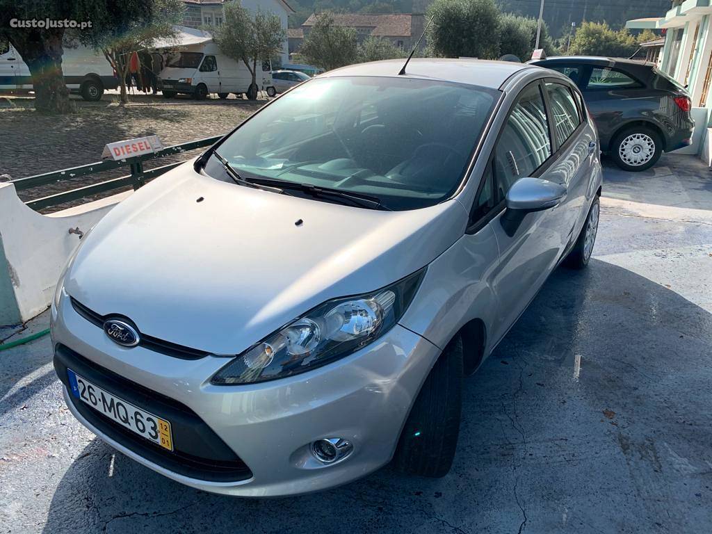 Ford Fiesta 1.4 tdci  Garantia Total Julho/12 - à venda