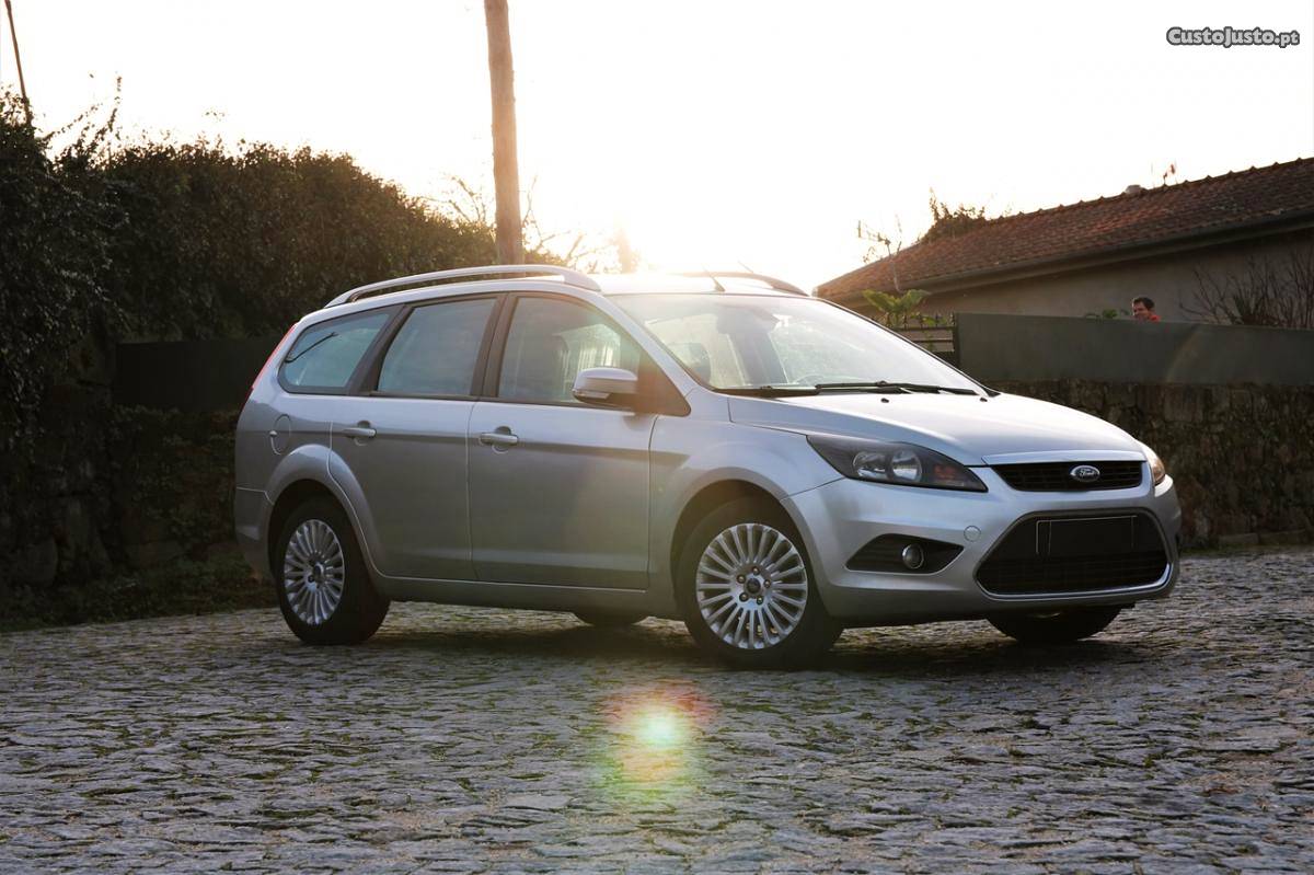 Ford Focus SW TITANIUM Março/09 - à venda - Ligeiros