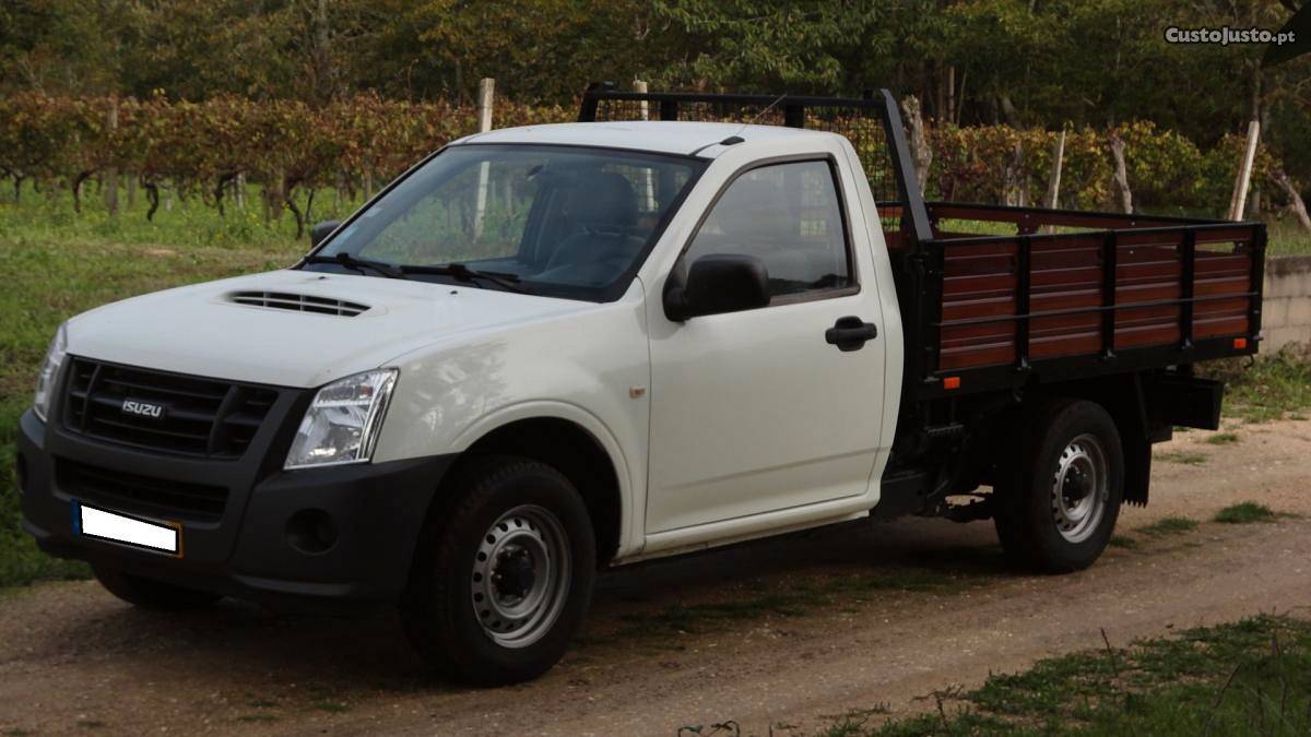 Isuzu D-Max Caixa aberta Julho/11 - à venda - Pick-up/