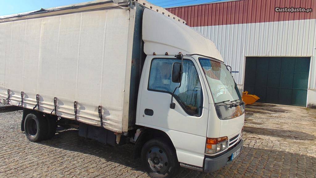 Isuzu NKR Junho/97 - à venda - Comerciais / Van, Braga -