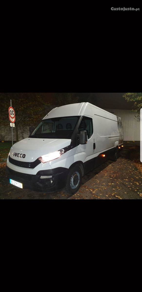 Iveco Daily 2.3 Fevereiro/15 - à venda - Comerciais / Van,