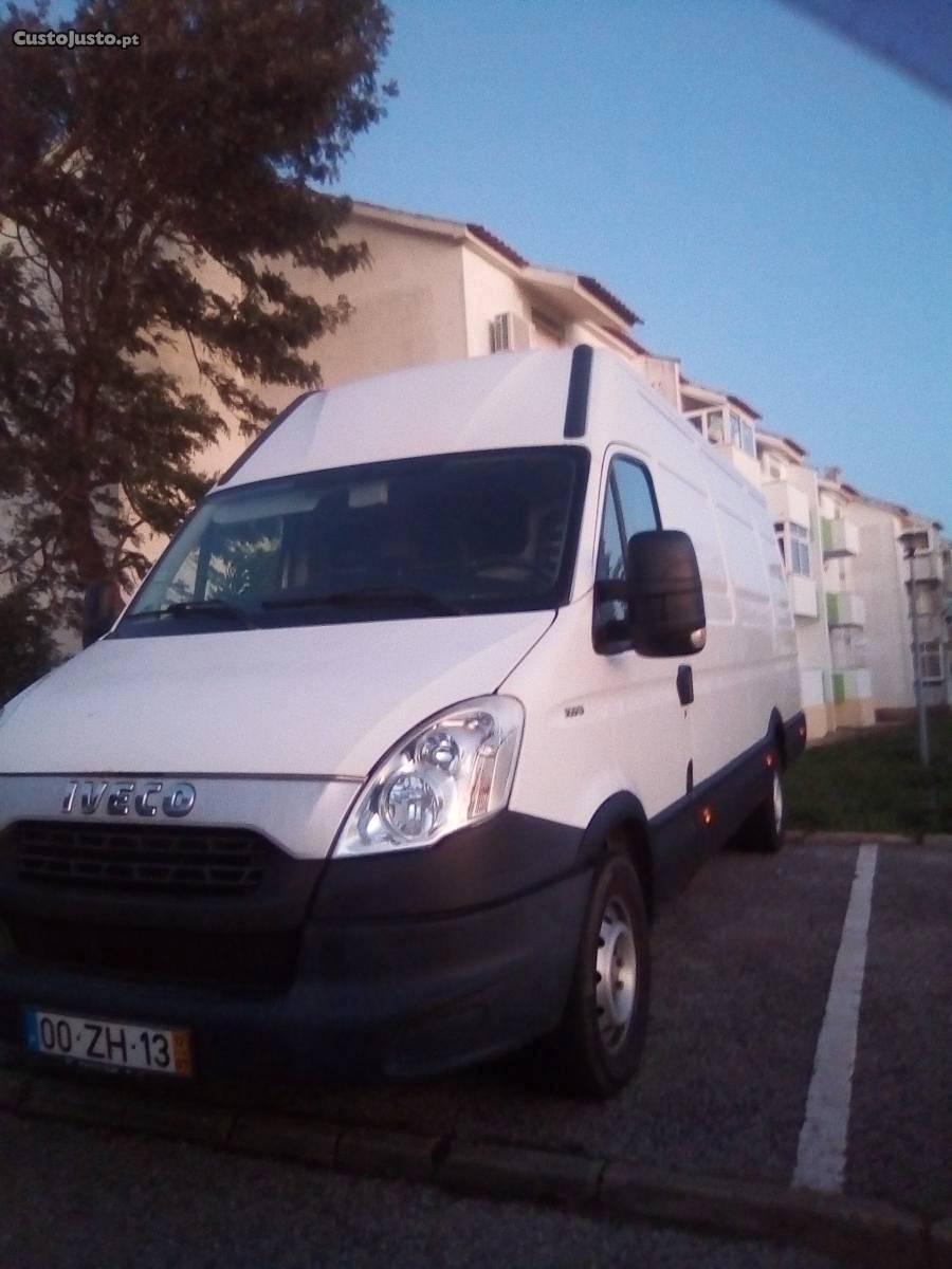 Iveco Daily 35s13 Agosto/12 - à venda - Comerciais / Van,