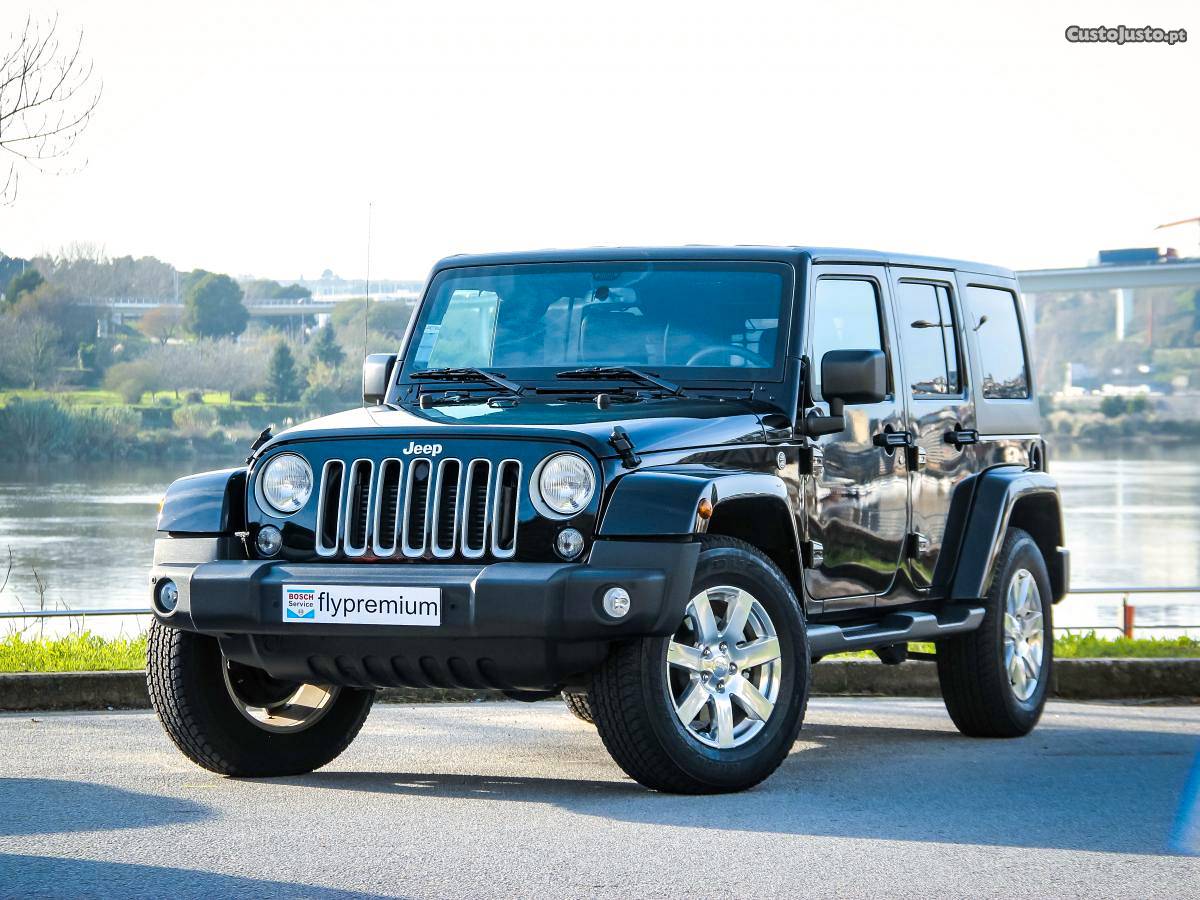 Jeep Wrangler Sahara JK Unlimited Setembro/18 - à venda -