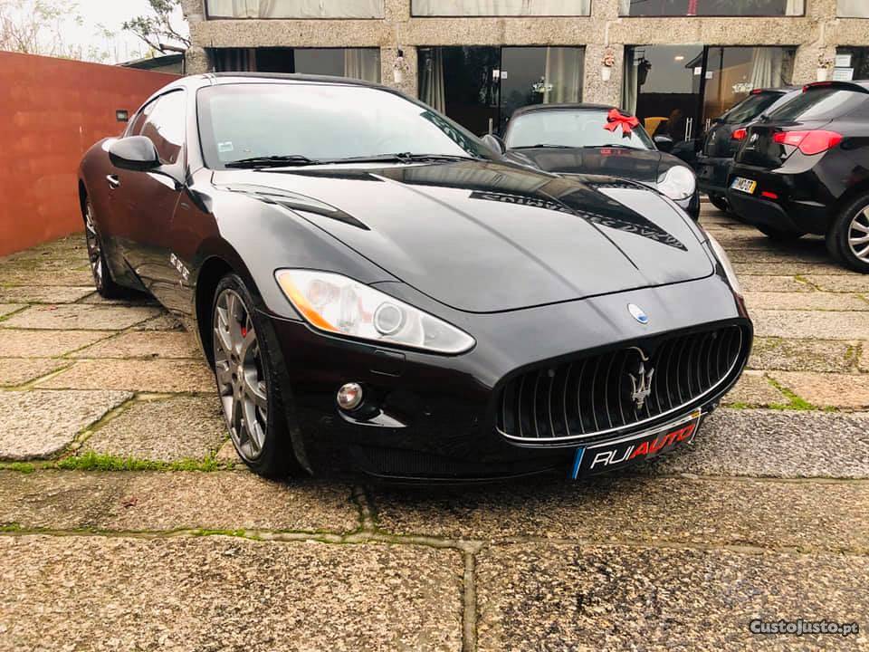 Maserati Granturismo V8 Ferrari/Maserati Fevereiro/11 - à