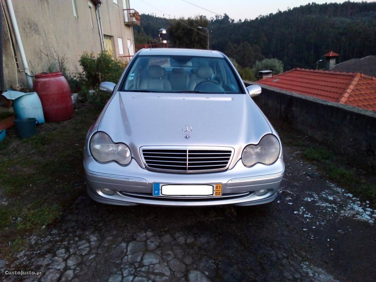 Mercedes-Benz C 270 CDI avantgarde Fevereiro/01 - à venda -