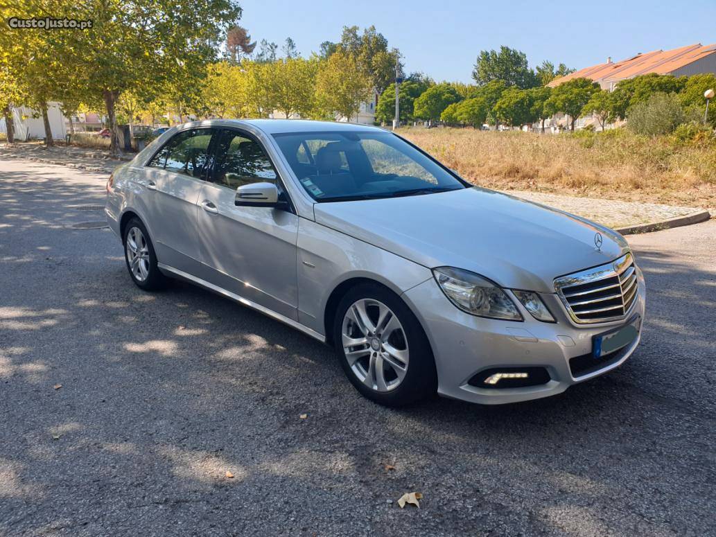 Mercedes-Benz E 250 CDI AvantGarde 1dono Fevereiro/10 - à