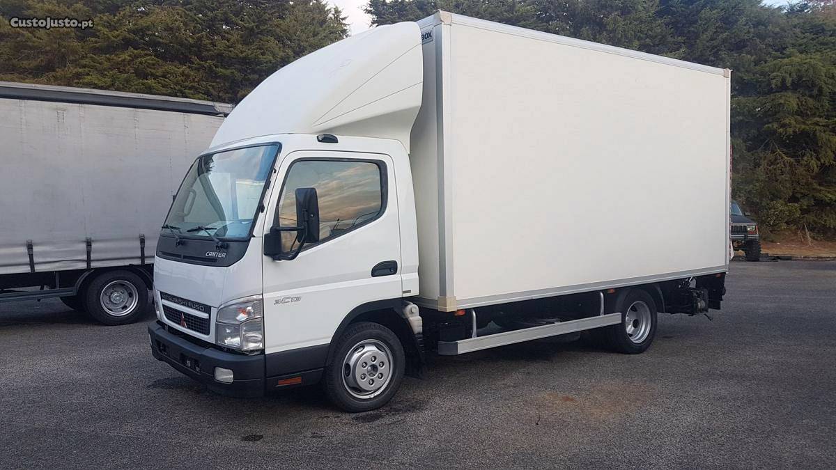 Mitsubishi Fuso 3C13 Plataforma Março/10 - à venda -