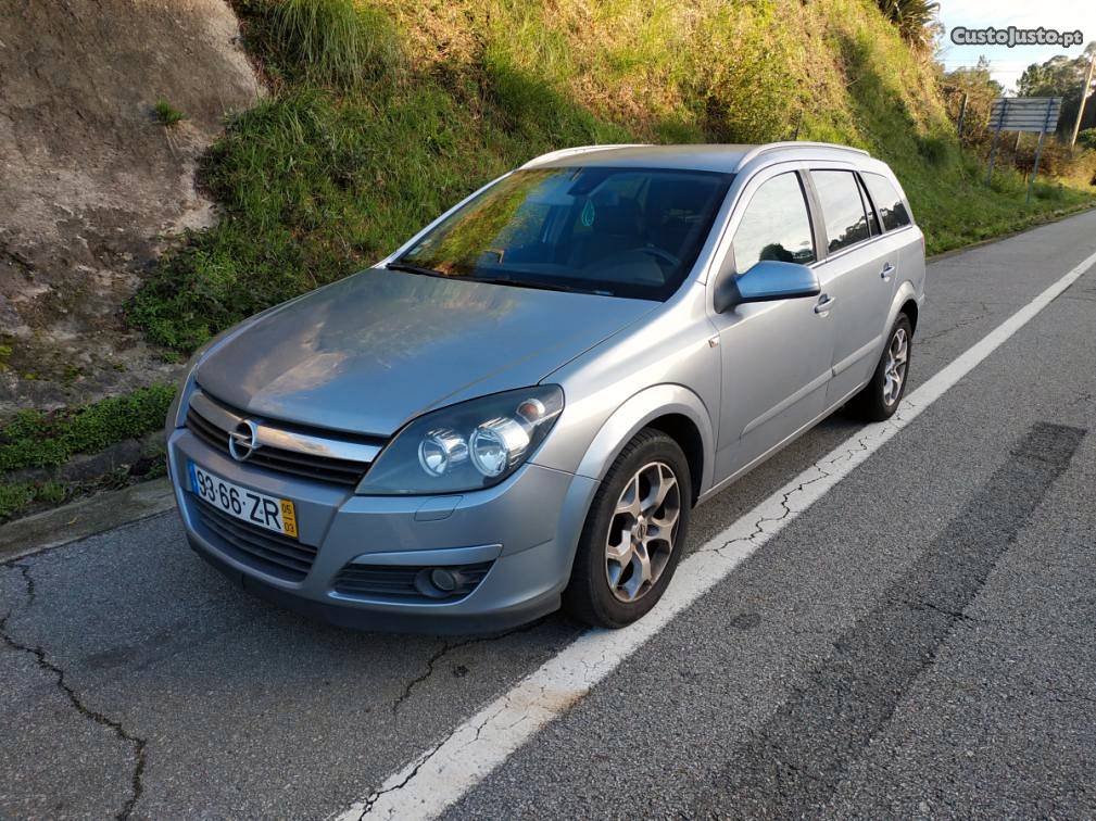 Opel Astra 1.7 CDTI cosmos Março/05 - à venda - Ligeiros