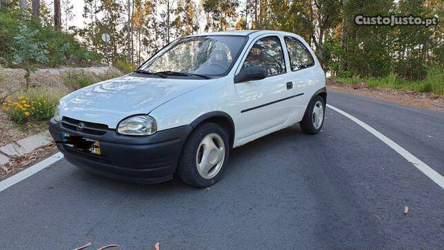 Opel Corsa B 1.2 Janeiro/95 - à venda - Ligeiros