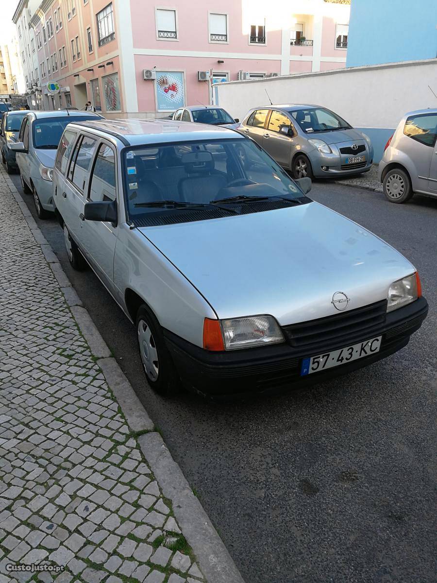 Opel Kadett Kadett Caravan Janeiro/91 - à venda - Ligeiros
