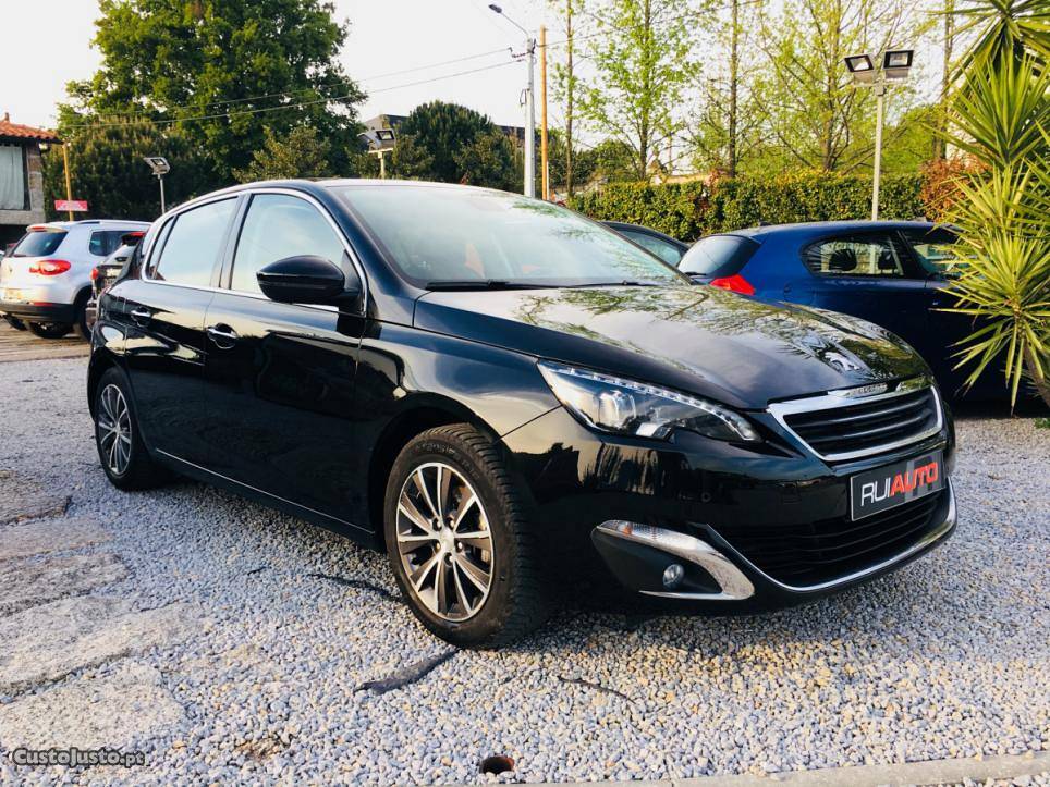 Peugeot 308 Allure 1.6HDI 120cv Junho/14 - à venda -